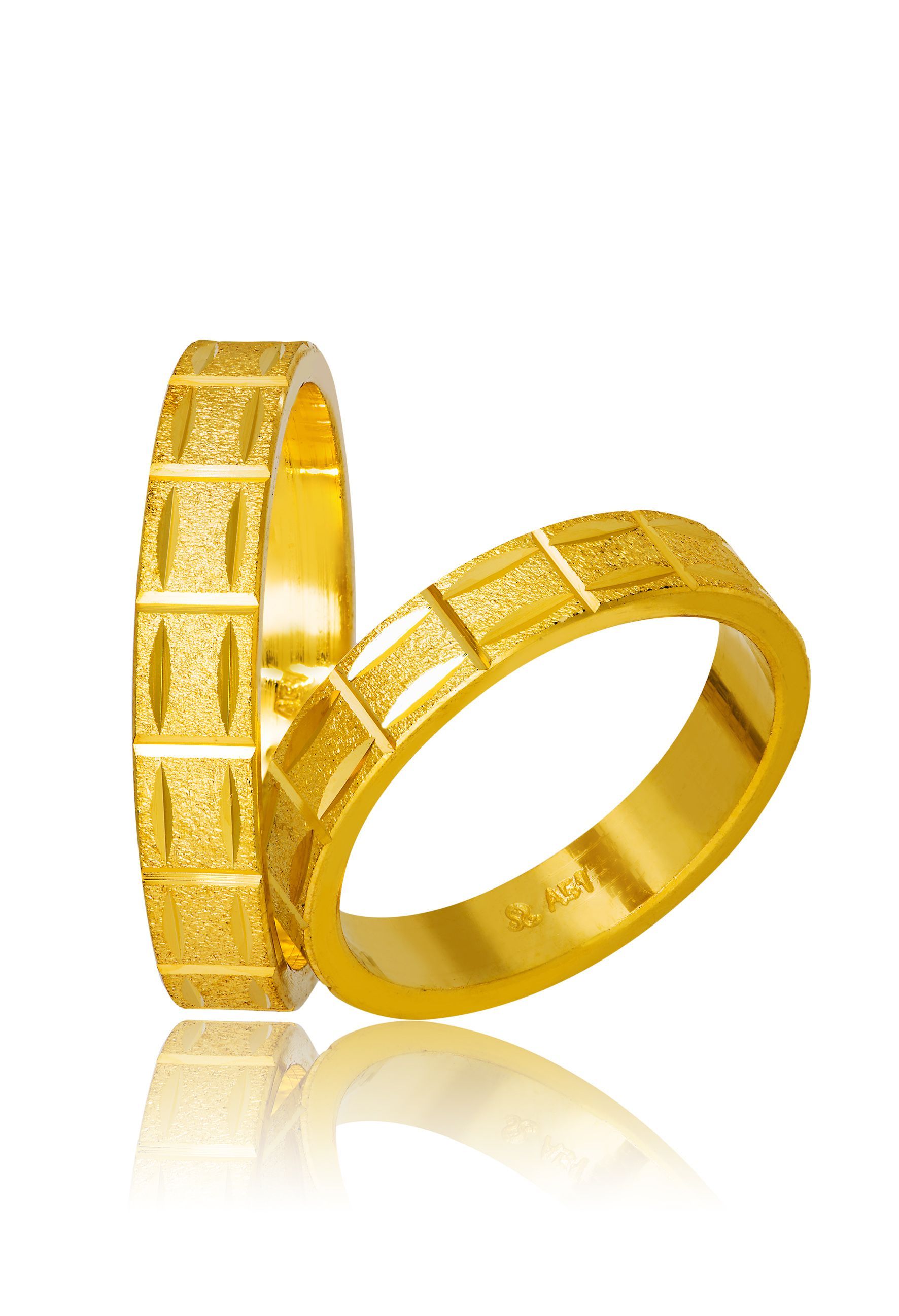 Golden wedding rings 4.3mm (code 758)